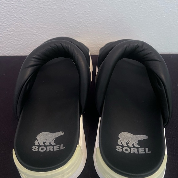 Sorel Viibe Twist Black Sandals with White Soles - Picture 4 of 6